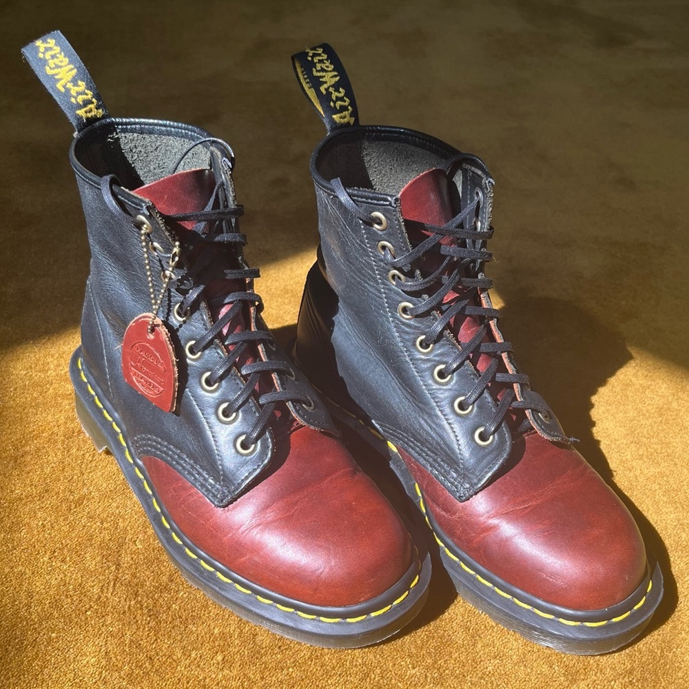 DR MARTENS 1460 Made in England Horween Leather Boots - Dublin Two Tone